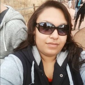 Meet your Posher, Luz